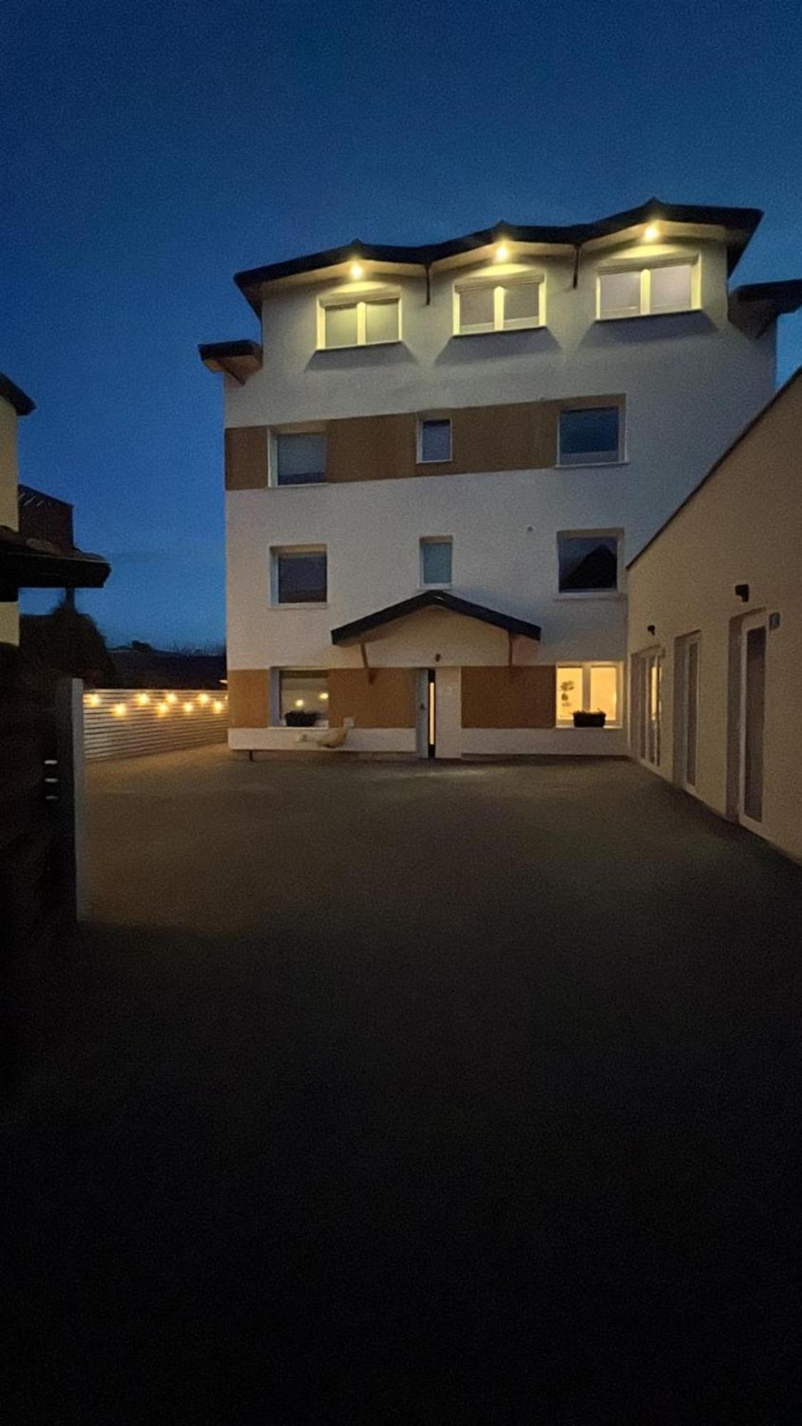 Apartamenty Sunny Stay Ястарня Экстерьер фото